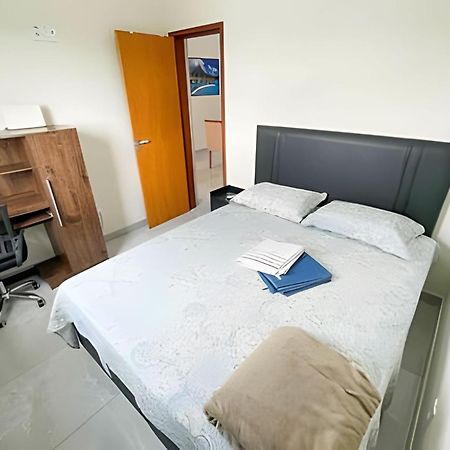 202- APARTAMENTO COMPLETO para até 5 HOSPEDES Patos de Minas Esterno foto